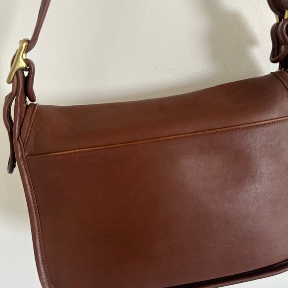 Old Vintage Coach Brown Leather Shoulder Bag with Adjustable Straps - Picture 7 of 10